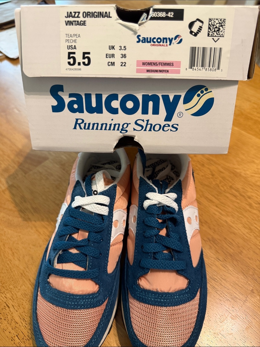Saucony Peach and Teal Lace-Up Athletic Sneakers - Picture 10 of 10
